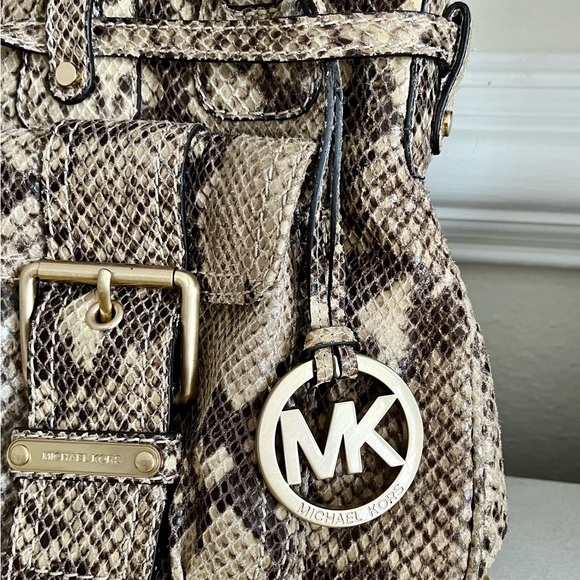 NEW condition Michael Kors Phyton Purse - Picture 4 of 16